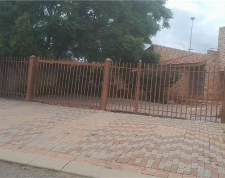 3 Bedroom Property for Sale in Lethlabile North West